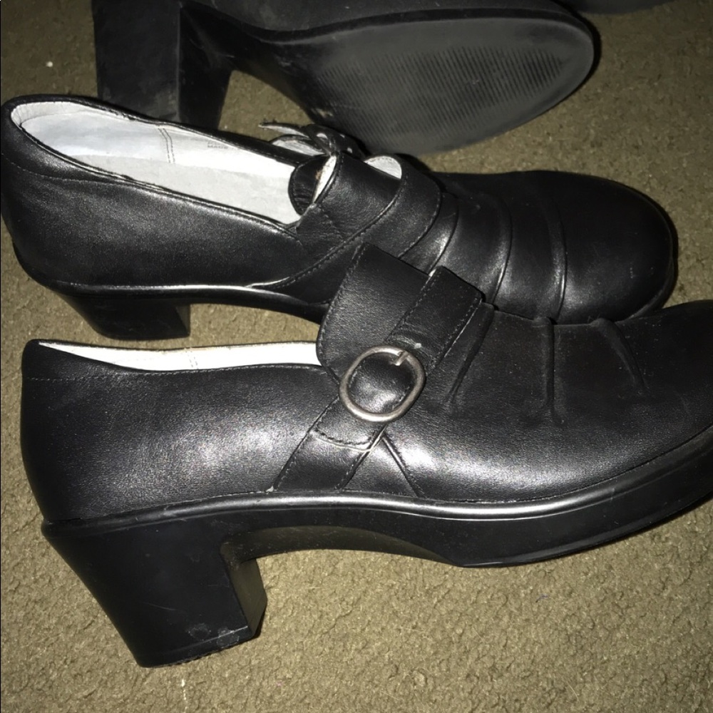 Algeria nurse shoes